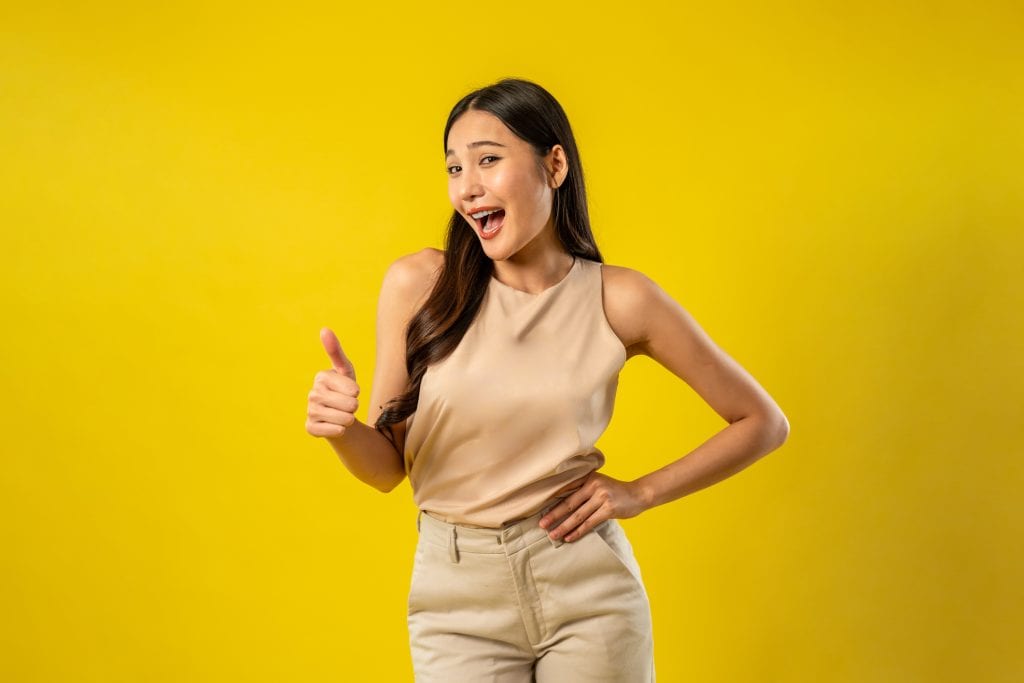 duim omhoog vrouw superswipe Bumble