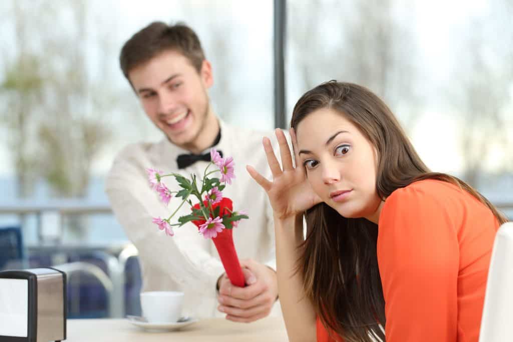 Gênant moment op een date.